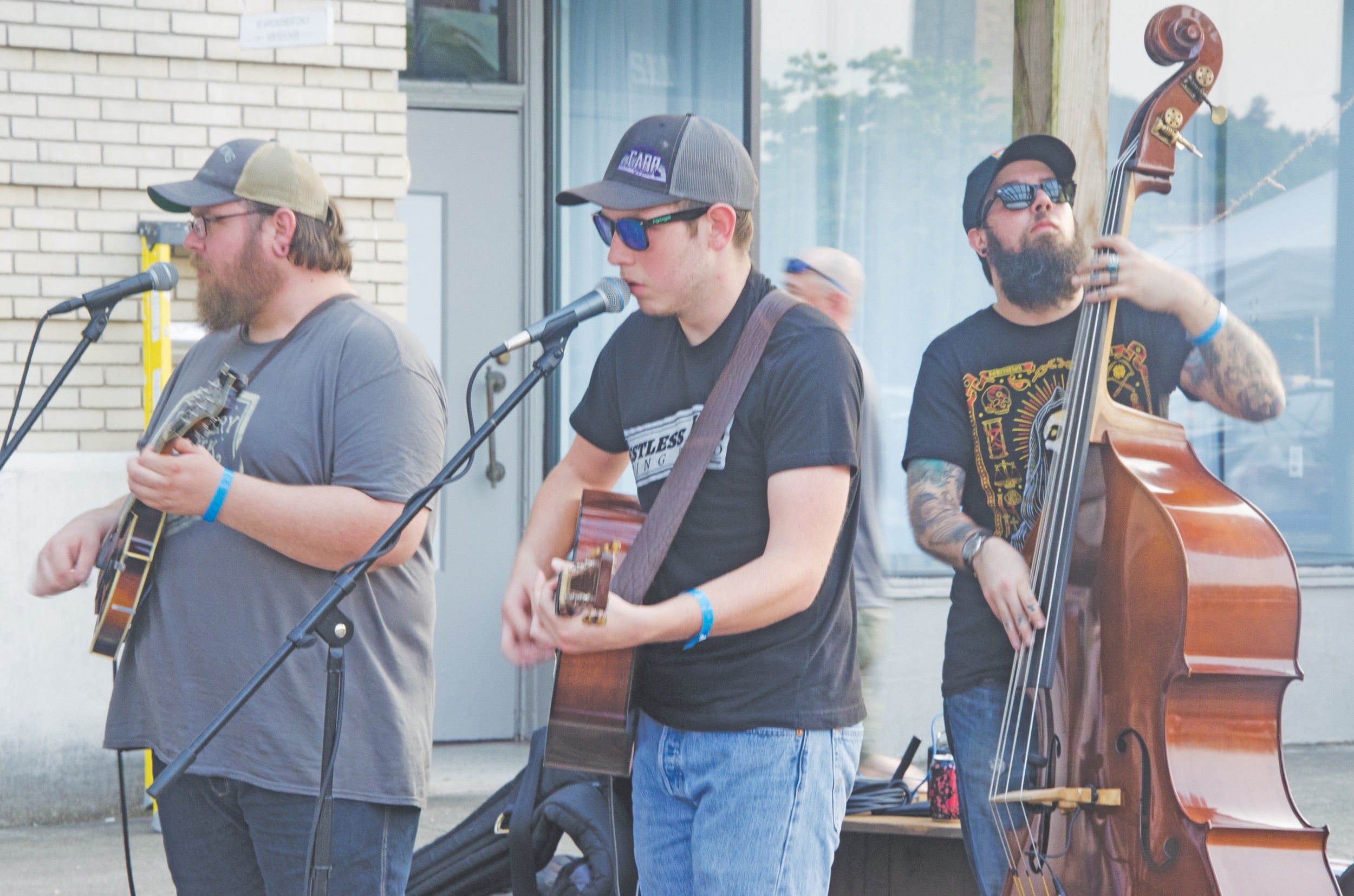 Event previews string band festival Ohio River Revival set for June 29
