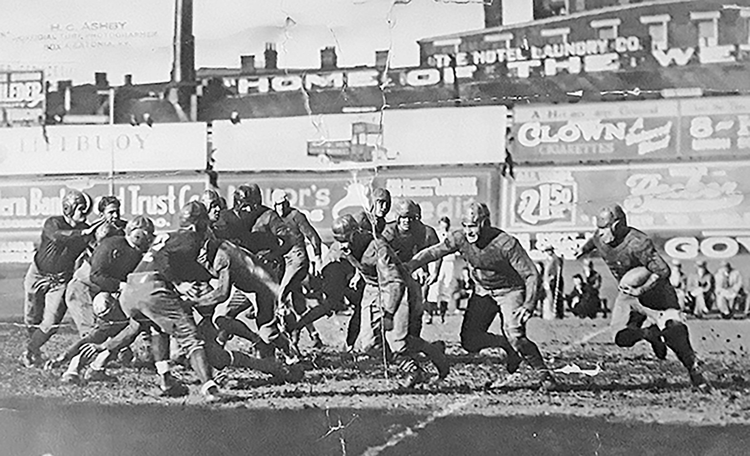 CLEVELAND BULL DOGS, NAGURSKI VS CHICAGO BEARS, GRANGE 8X10 PHOTO