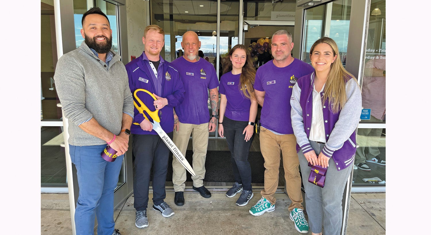 Planet Fitness celebrates grand opening with ribbon cutting, $5K