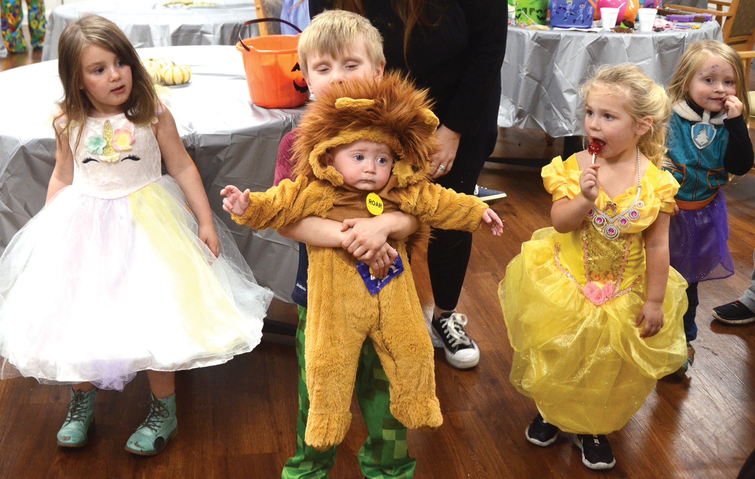 Harbor Health Care hosts trick or treat (WITH GALLERY) The Tribune